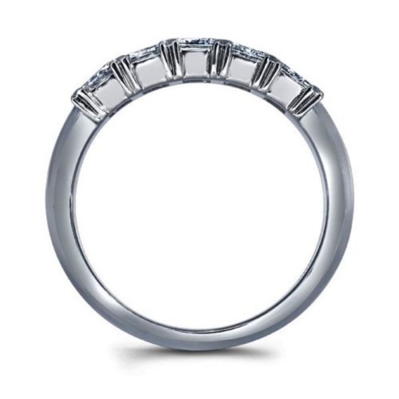 925 Silver Princess Cut White Sapphire Women Ring - Picture 2 of 3